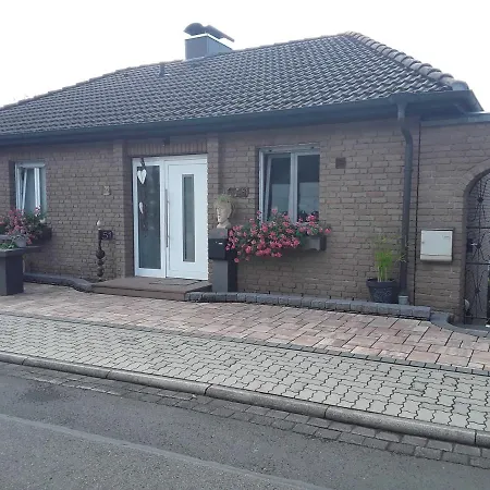 Apartment Haus Sonnenblick Momlingen