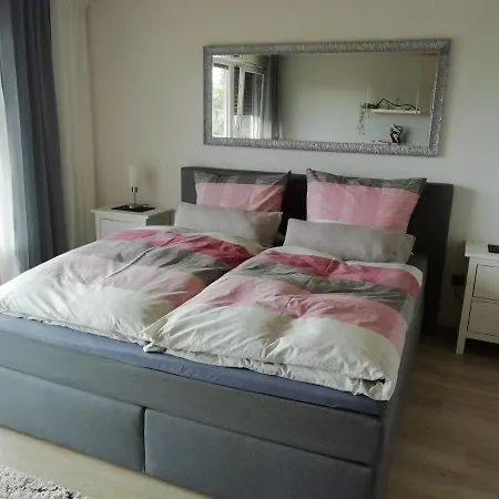 Haus Sonnenblick アパート *